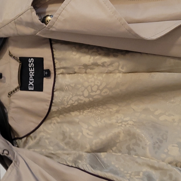 Jacket - Picture 3 of 3